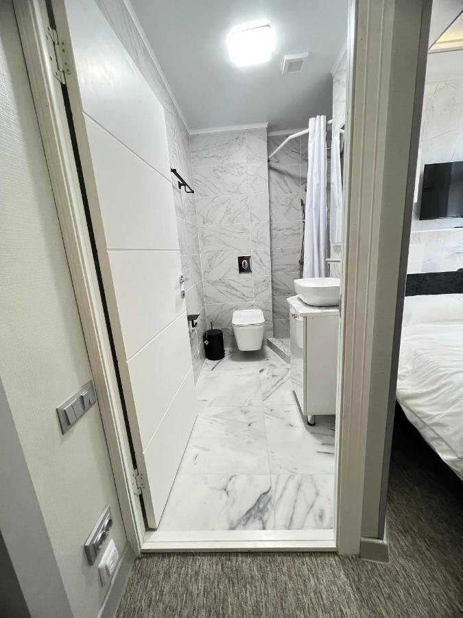 Mongu Hotel Karakol Eksteriør billede
